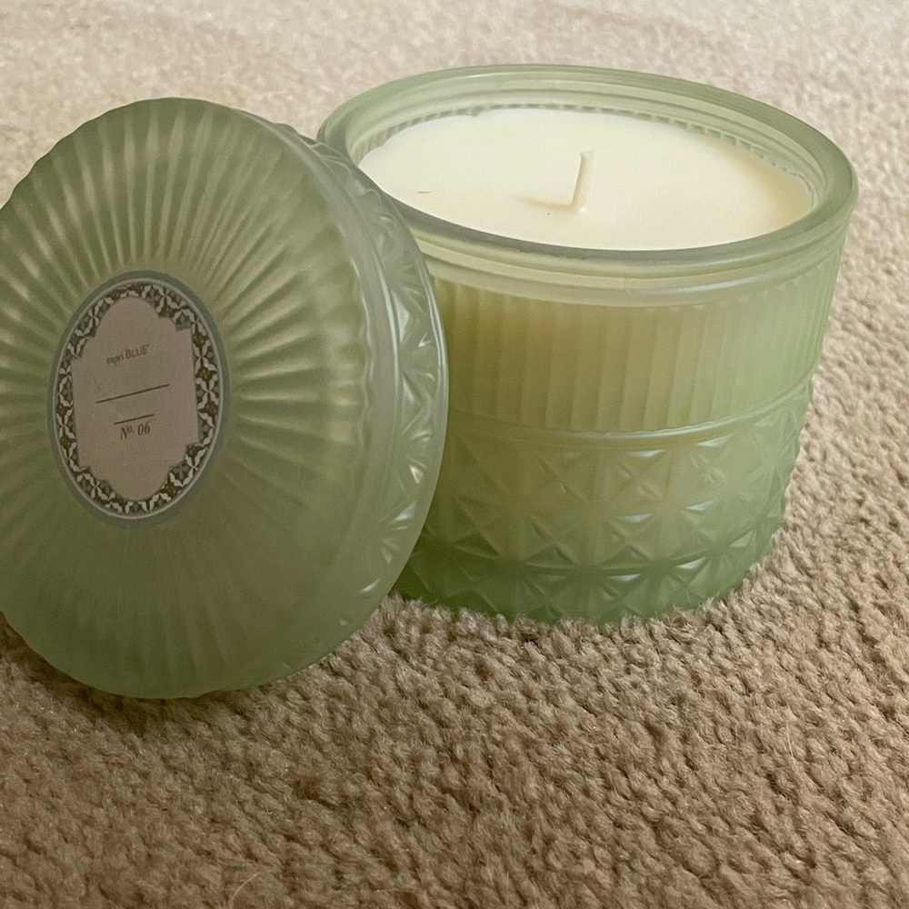 Capri blue Muse candle